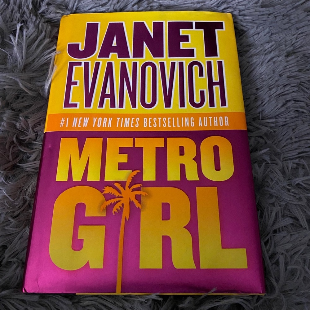 Metro Girl By Janet Evanovich Hardcover